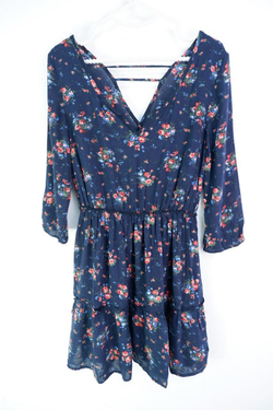 Платье Bershka из вискозы оригинальное 40 размер