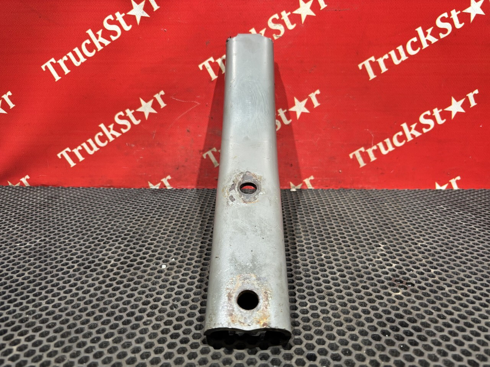 Кронштейн подушки кабины 2022г