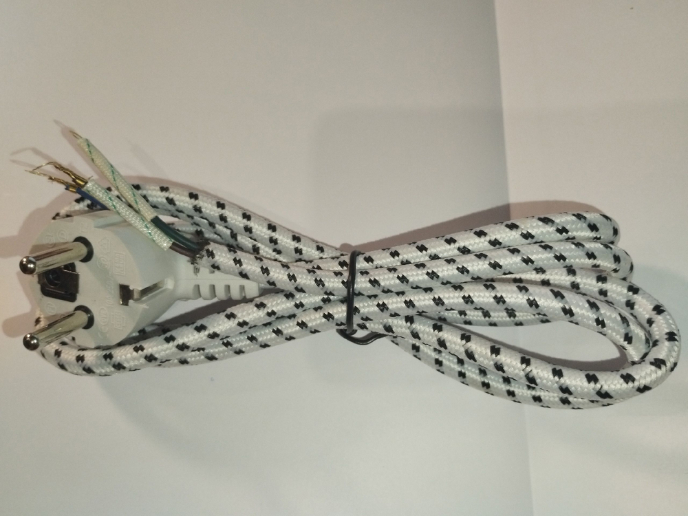 Шнур сетевой для утюга 1,5 м, белый