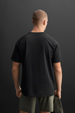 ZARA ПЕРФОРИРОВАННАЯ СПОРТИВНАЯ ФУТБОЛКА, ЧЕРНЫЙ