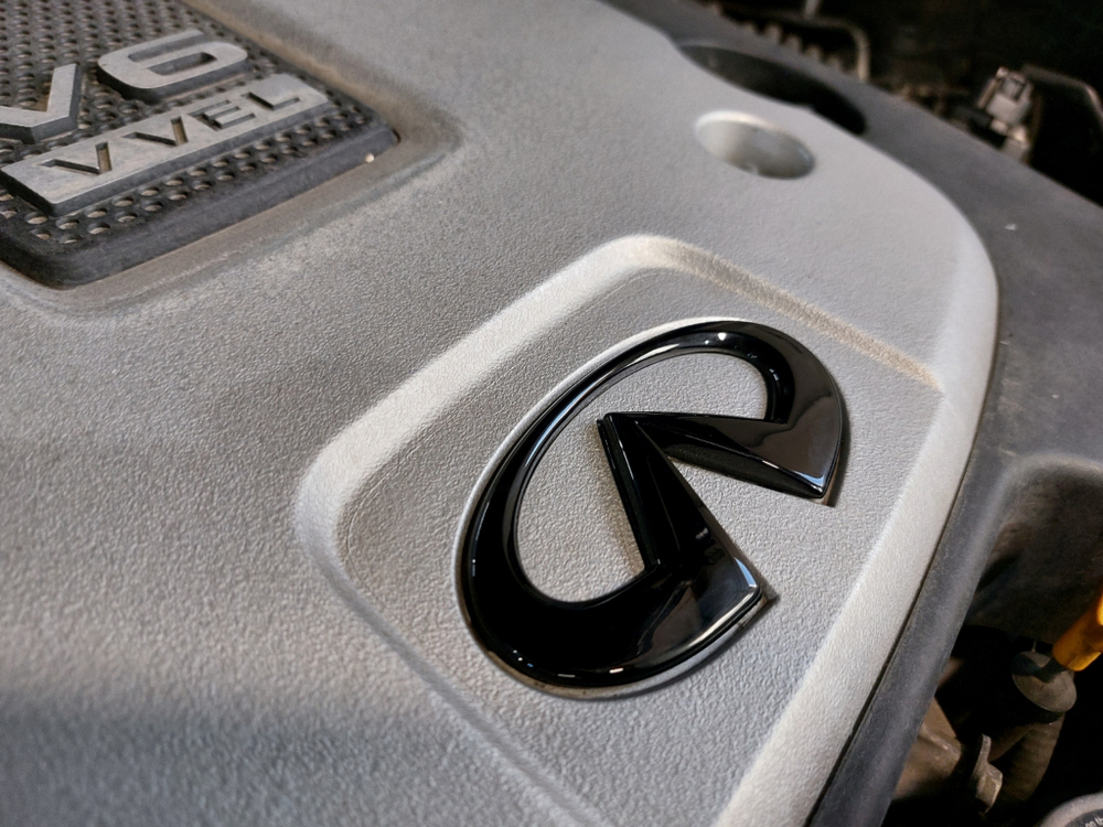 Эмблема на крышку мотора QX70 FX37 G25 G35 EX35 QX50 M25 M37 Q70