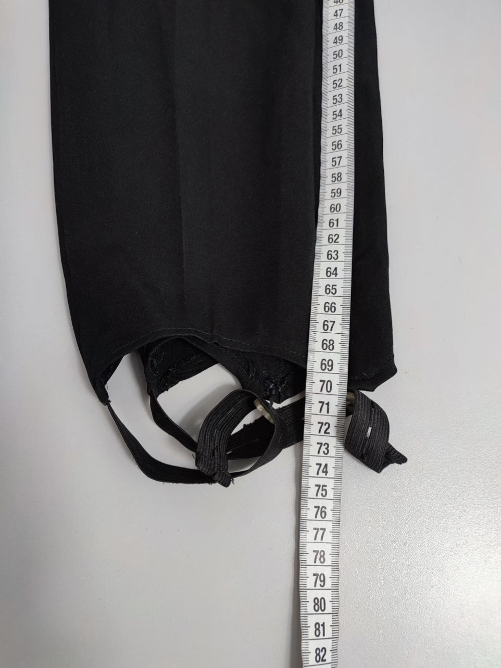 Брюки черные с молниями 42 размер