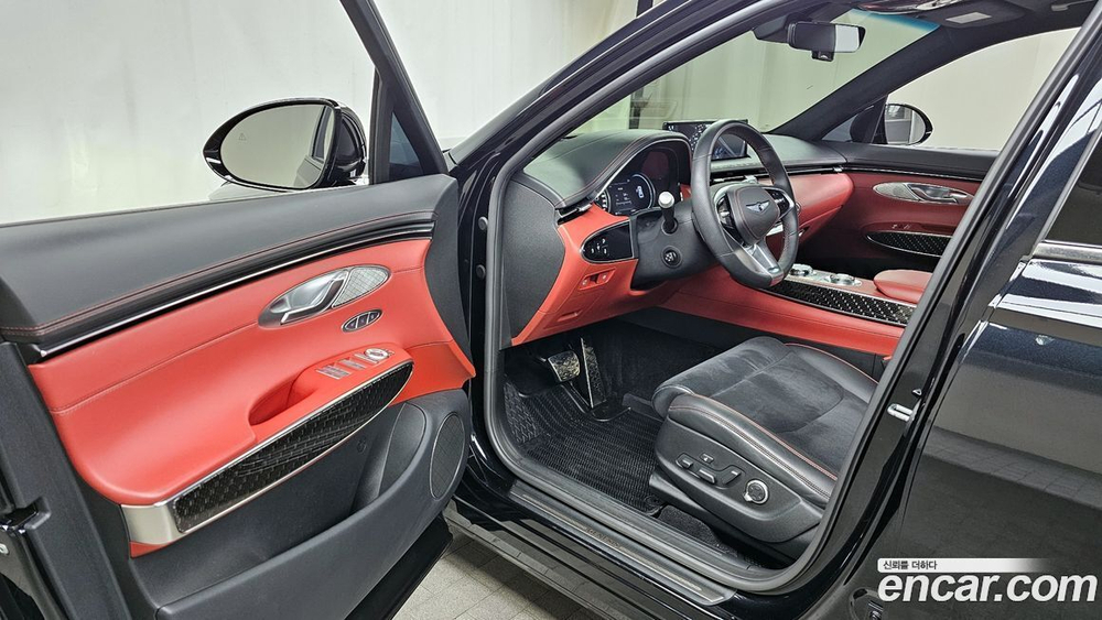 Genesis GV70 2.5T Бензин 2WD (04.2021)
