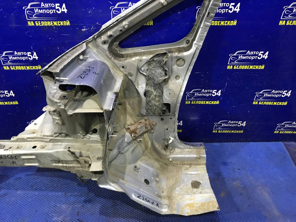 Лонжерон передний правый MITSUBISHI COLT 2003