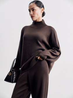 Свитер WEEKEND, шоколадный