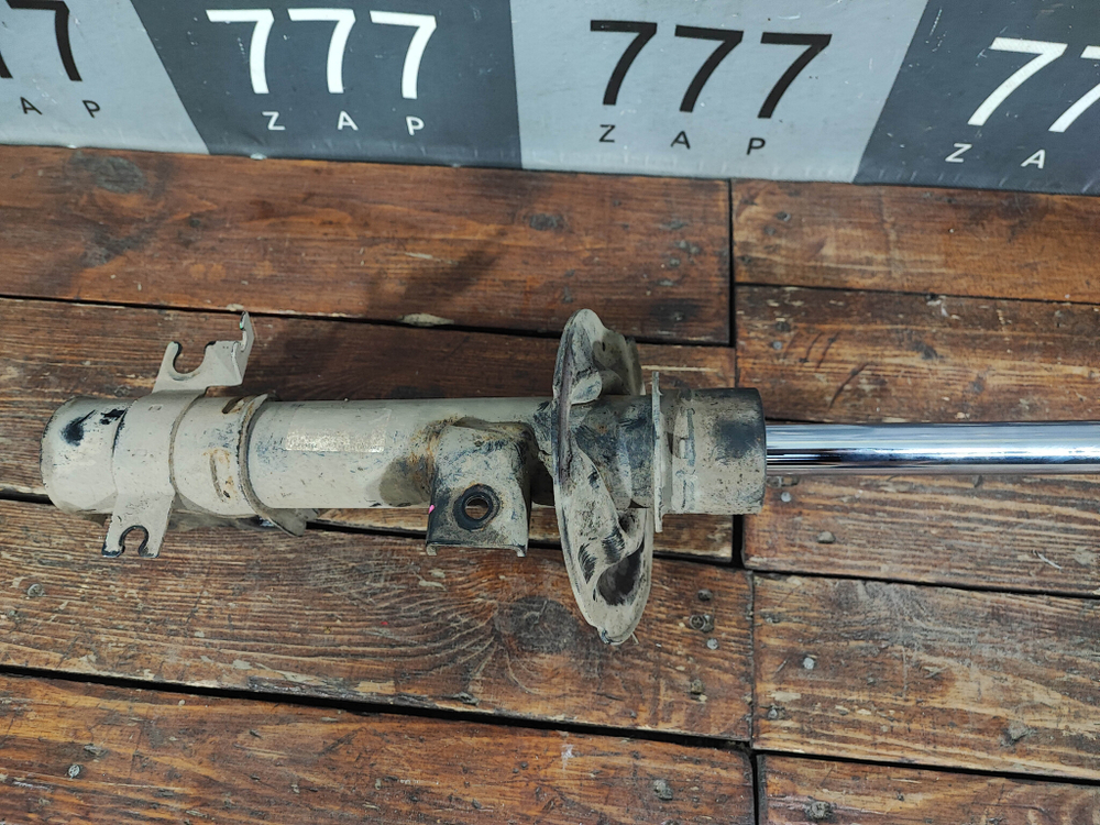 Амортизатор передний правый Exeed VX 21-нв Б/У Оригинал 202001539AA