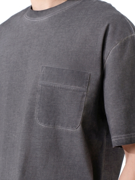 Графитовая футболка Senseera с карманом на груди