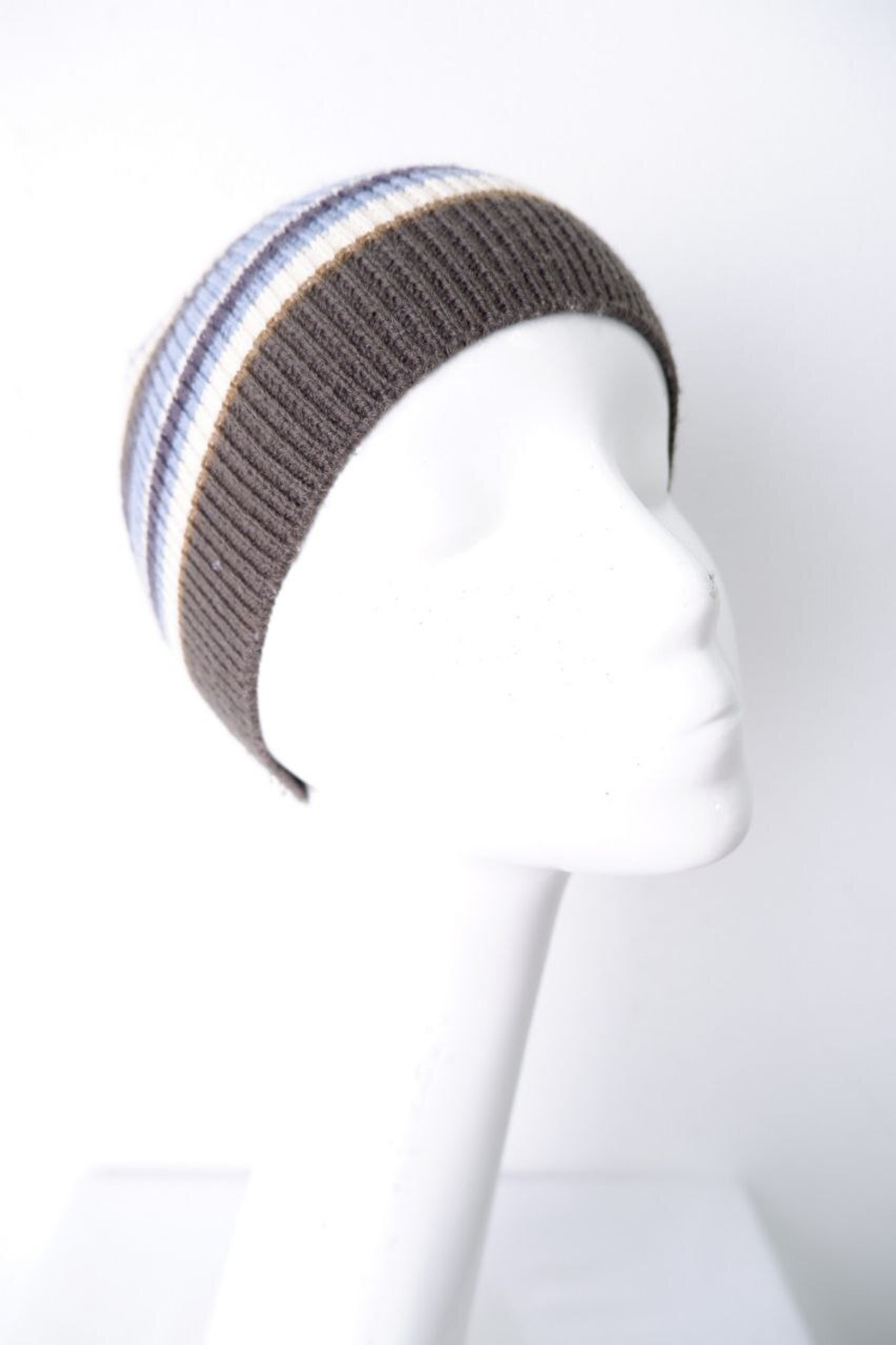 Шапка в полоску