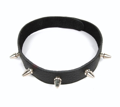 Черный ошейник на липучке с металлическими шипами (Цвет: черный)