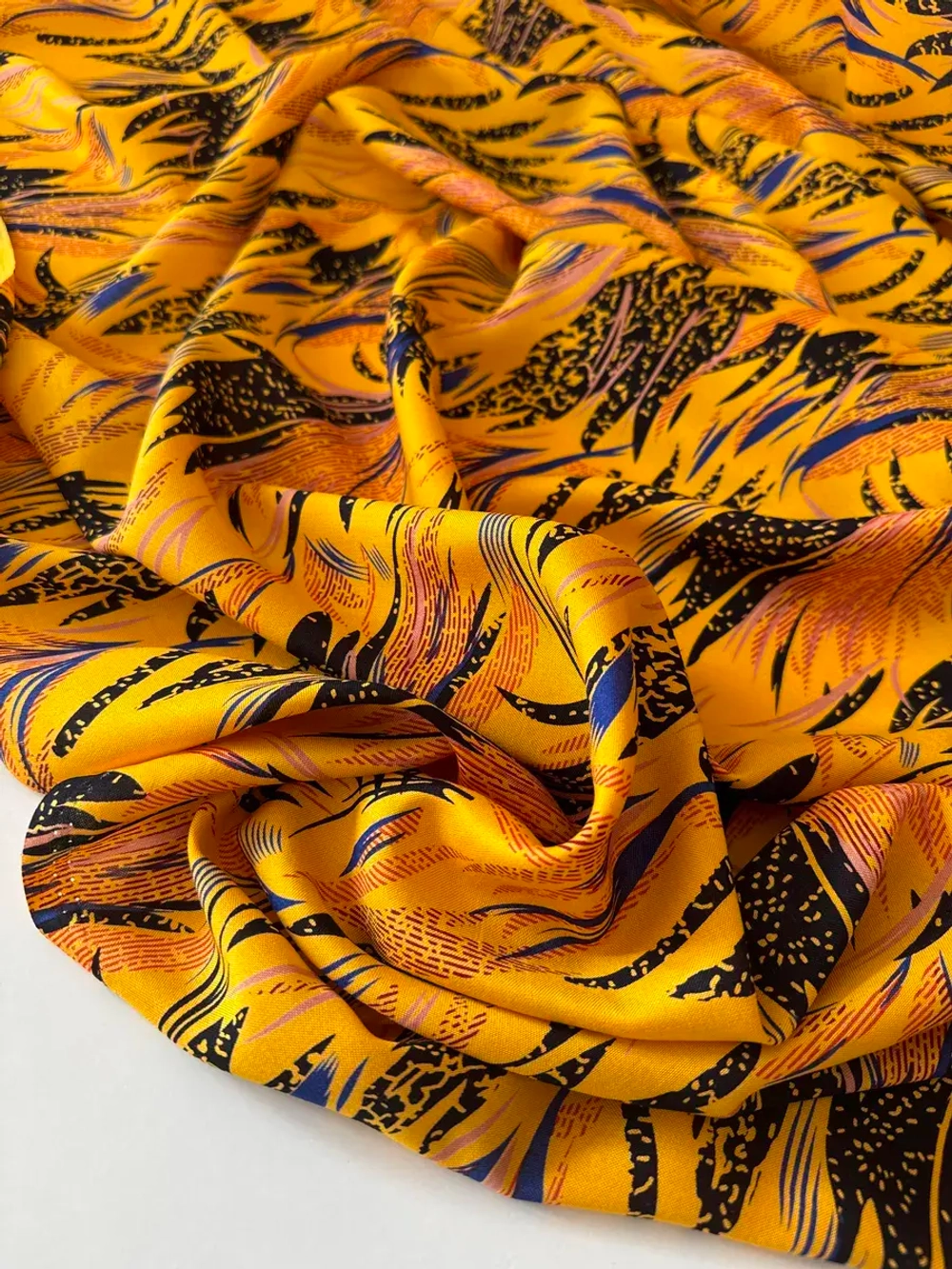 Ткань для рукоделия штапель для шитья 2 м плательная вискоза