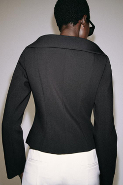 ZARA БЛЕЙЗЕР ПРИТАЛЕННОГО КРОЯ — ZW COLLECTION, ЧЕРНЫЙ