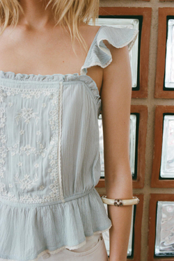 ZARA ТОП С ВЫШИВКОЙ И ВОЛАНАМИ, СИНИЙ