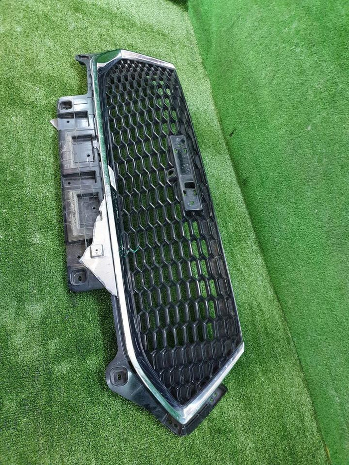 Решетка радиатора Haval F7 (2018-2022)