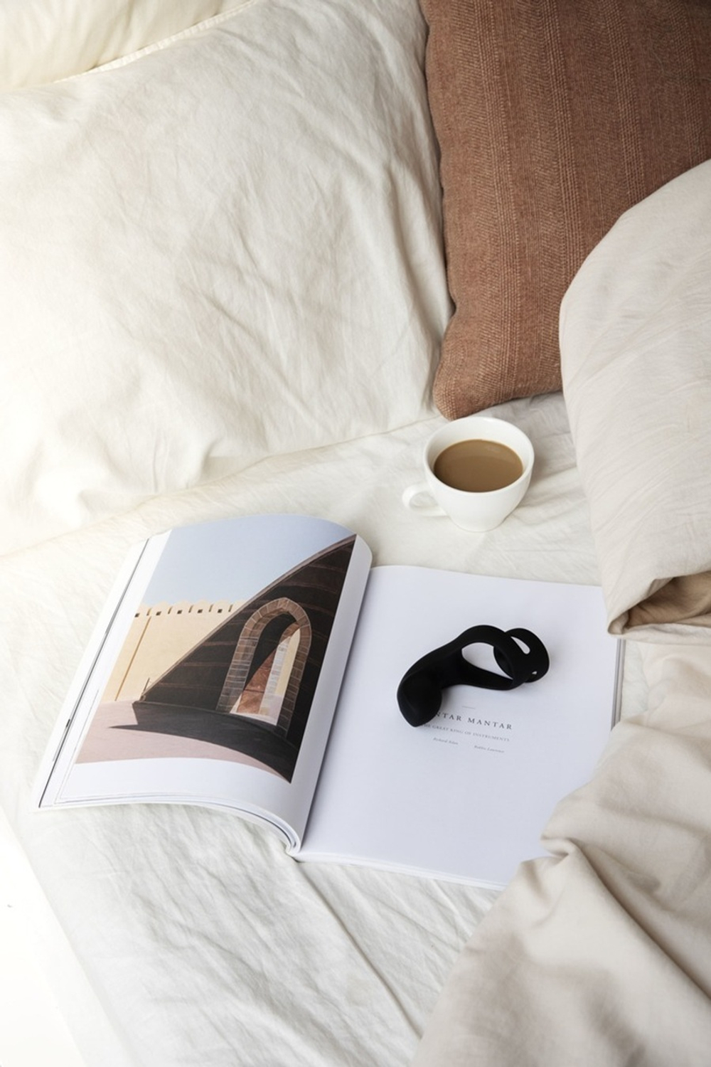 Вибростимулятор промежности с двойным кольцом Svakom Benedict чёрный