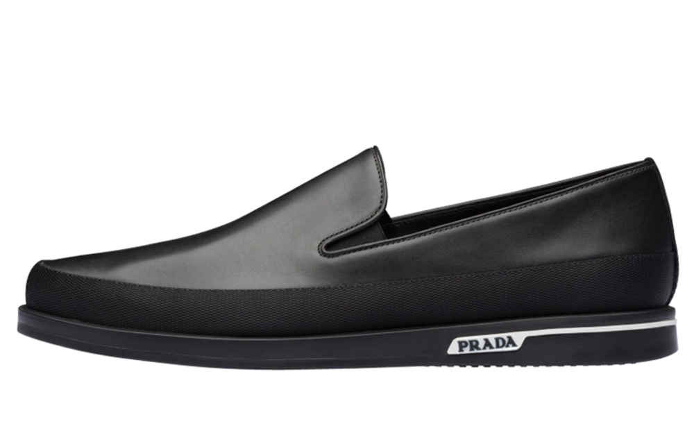PRADA Casual Leather Shoes Men"s Low top Black