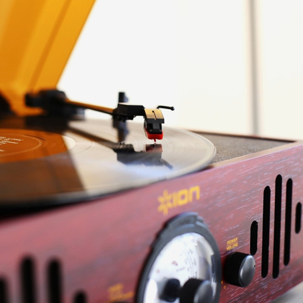 Проигрыватель Винила ION Audio Trio LP
