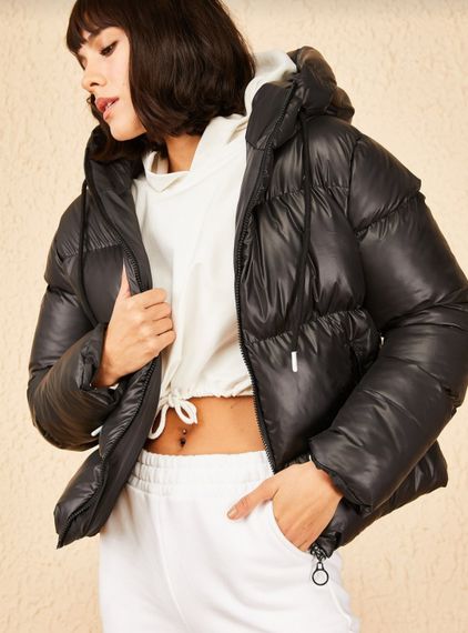 Qadın papaqlı gödəkçə qara 10141018