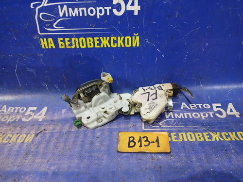 Замок двери передней левой NISSAN SUNNY 1990