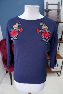 Джемпер Orsay с вышивкой 42 размер