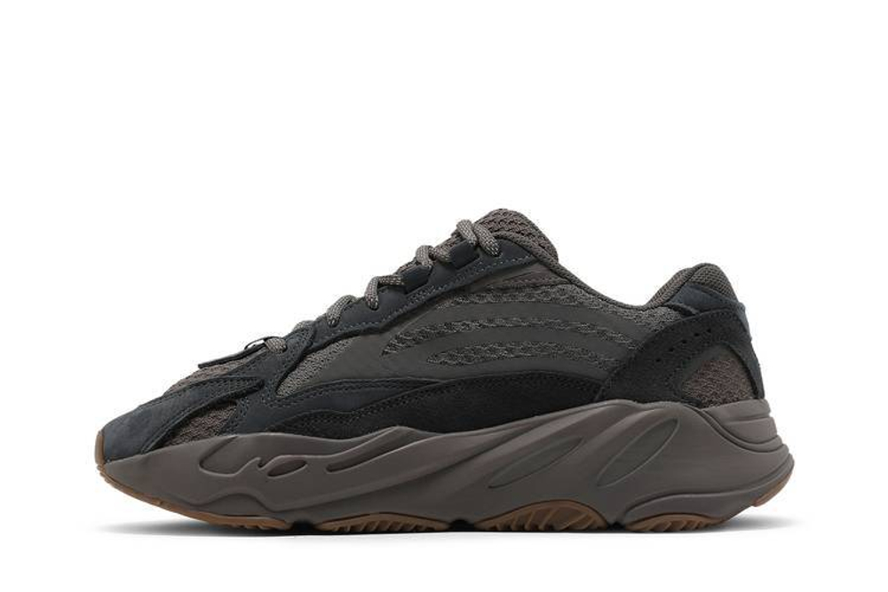 Кроссовки Adidas Originals Yeezy Boost 700 V2 Mauve