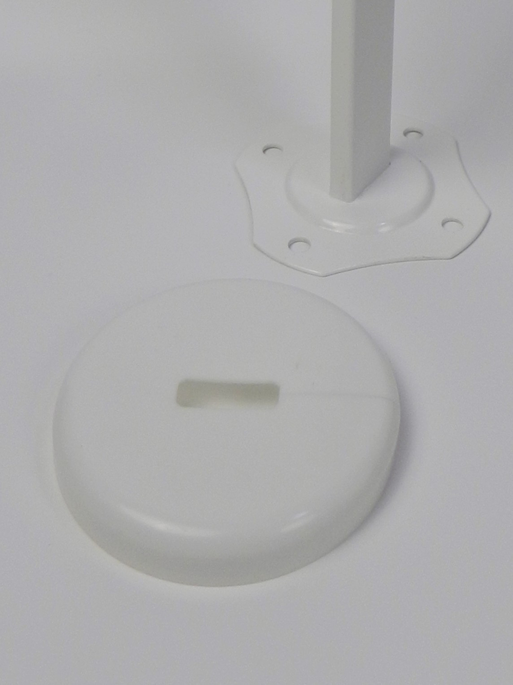 Крышка пластиковая декоративная на основание напольного кронштейна А107