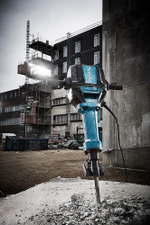 Бетонолом 28 мм HM1812 2 000 Вт 1-1/8\" 72,8 Дж