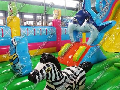 Коммерческий надувной батут "Парк развлечений", размер 13*7*6 м
