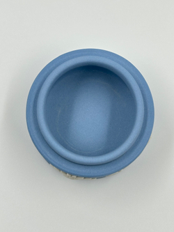 Миниатюрная шкатулка Wedgwood голубая