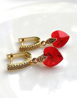 Серьги-сердечки с кристаллами Сваровски