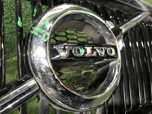 Решетка радиатора Volvo XC60 2 (2017-2021)