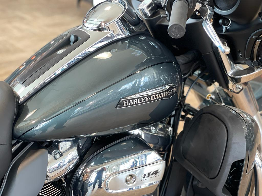 Tri Glide Ultra (FLHTCUTG), Harley-Davidson  2020 "Spruce"
