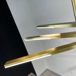 Люстра на штанге ORTON на 3 D96 Gold