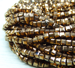 БВЛ003НН3 Хрустальные бусины квадратные, коричневое золото металлик, размер 3 мм, кол-во: 63-65 шт.