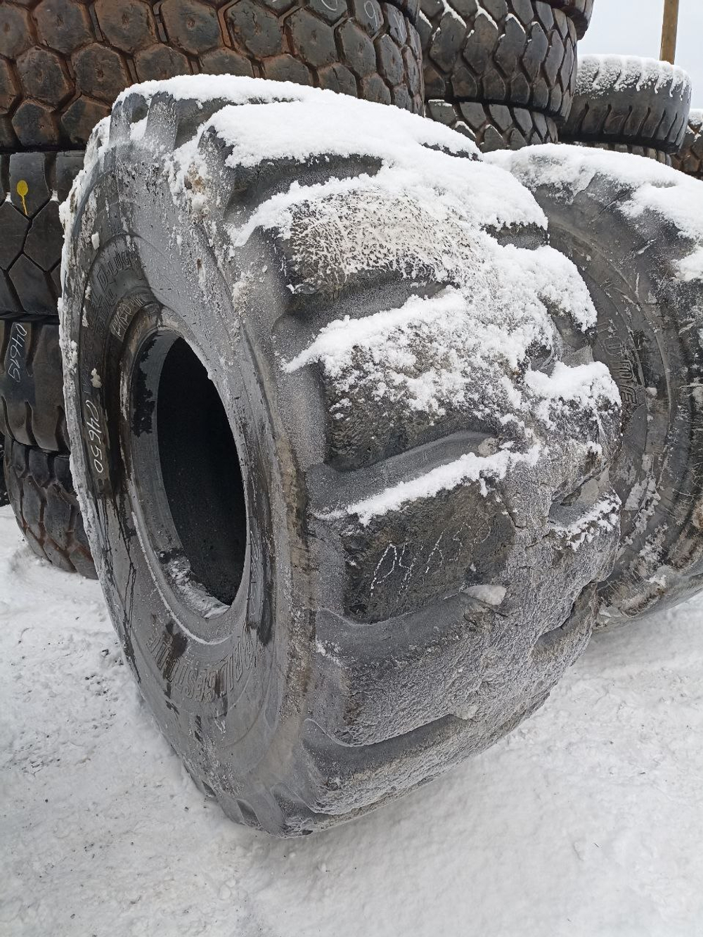 35/65R33 Bridgestone VSDL шина б/у