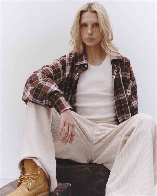 Брюки Velvet Baggy Pants Turtledove бежевые - фото 5