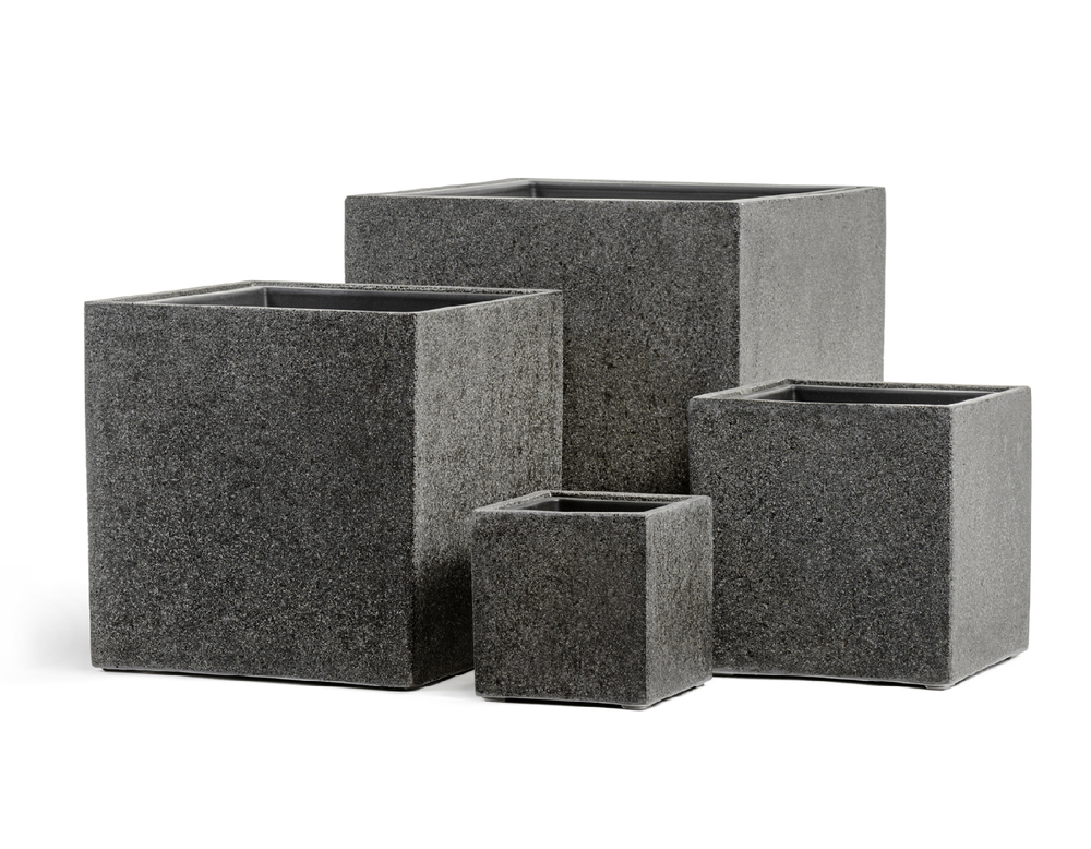Кашпо TREEZ Effectory Stone Куб Тёмно-серый камень 50х50х50 см 41.3321-01-064-GR-50