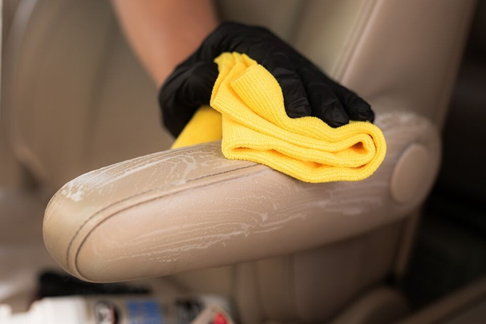 КОНДИЦИОНЕР И ОЧИСТИТЕЛЬ КОЖИ К2 LETAN FOAM 200МЛ