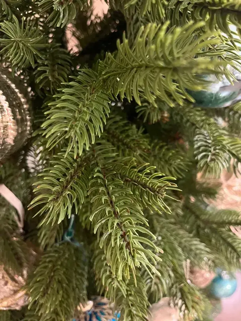 Елка Половинка «Графская» пристенная-угловая (Литая+пвх) 210 см / 2.1 м