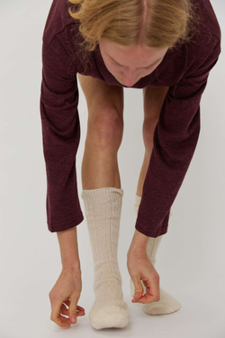 Гольфы из шерсти молочного цвета