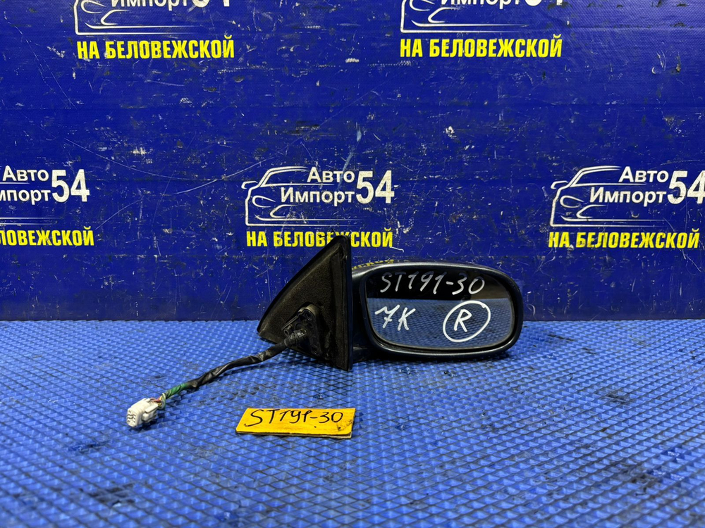 Зеркало правое TOYOTA CORONA 1993