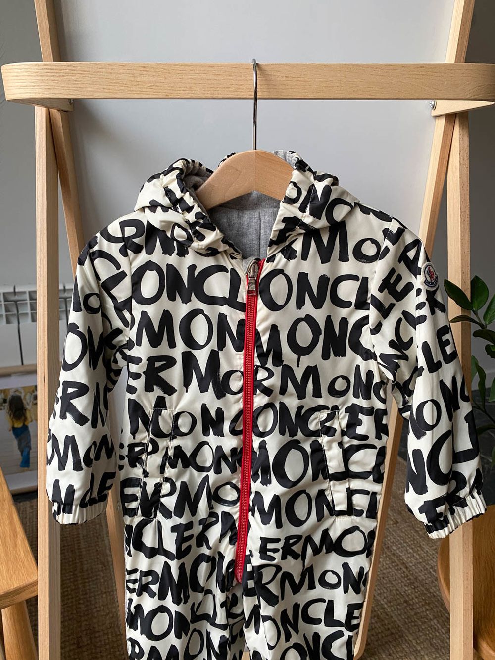 Комбинезон Moncler, 80