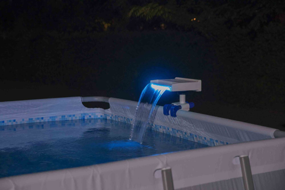 Водопад для бассейна с цветной LED-подсветкой, для ф/насосов от 2006 до 11355 л/ч (Bestway 58619 BW)