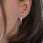 Серьги Лист с подвесом шар с вишневым янтарем