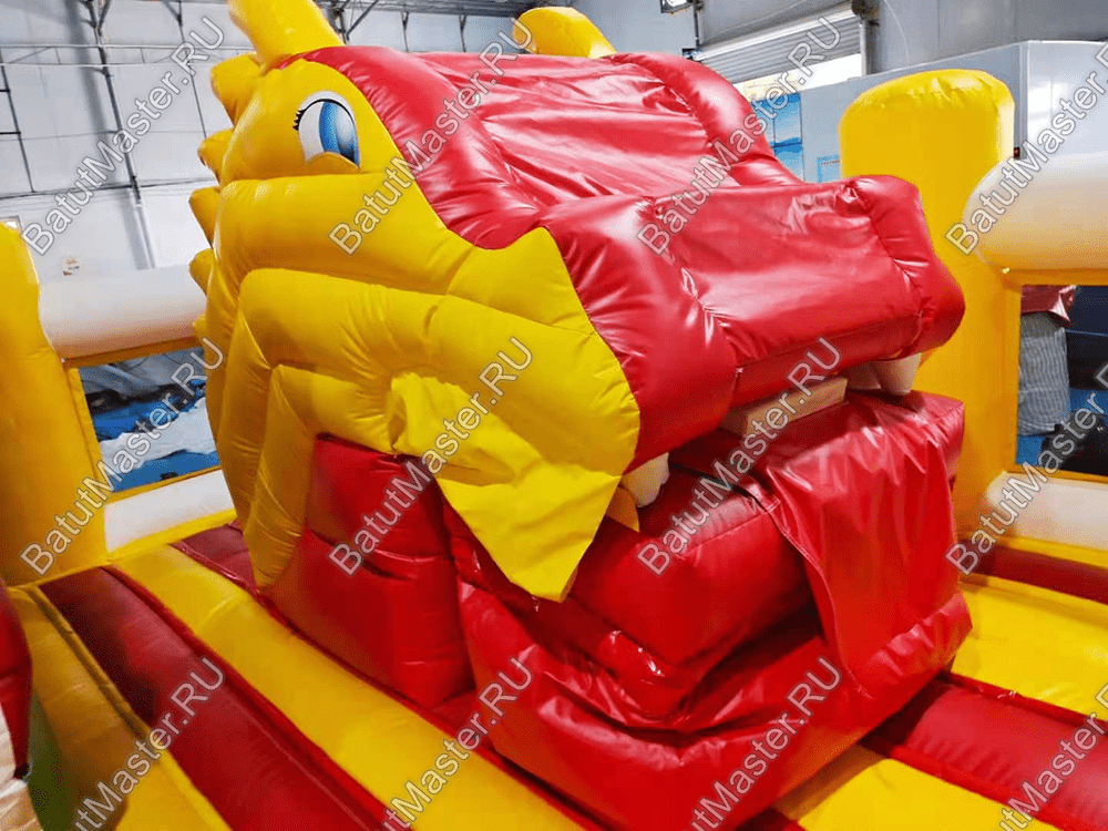 Коммерческий батут "Белый клык" с механизированной головой, цвет красно-желтый, 6х5х4 м