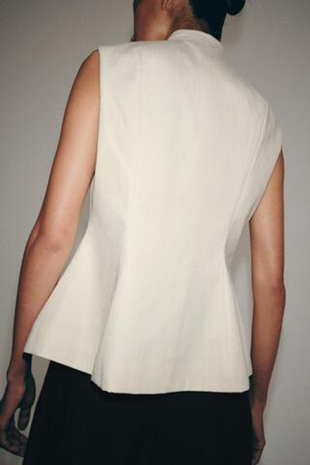 ZARA ЖИЛЕТ ОБЛЕГАЮЩЕГО КРОЯ — ZW COLLECTION, ПЕСОЧНЫЙ