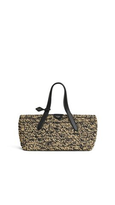 ALAÏA СУМКА LE PANIER EAST WEST СРЕДНЕГО РАЗМЕРА ИЗ РАФИИ, НАТУРАЛЬНЫЙ/ЧЕРНЫЙ