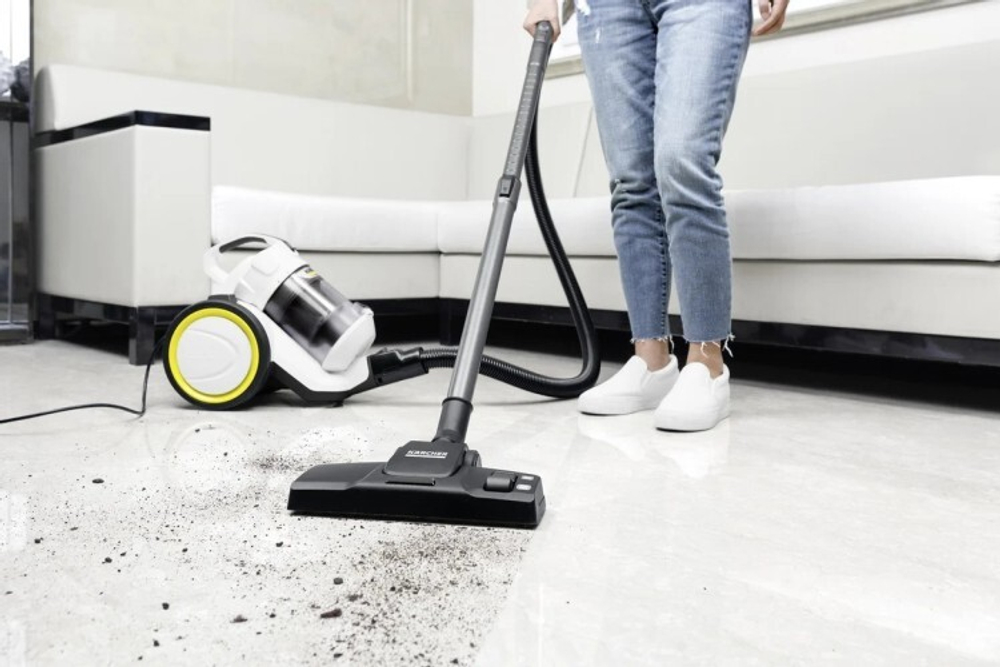 Пылесос сетевой KARCHER VC 3 1.198-053.0