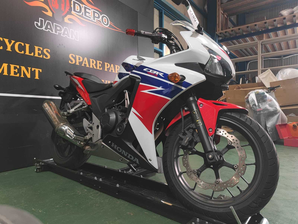 Honda CBR400R , 2013