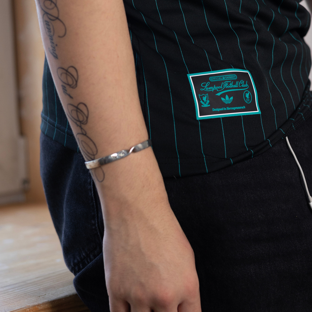Ливерпуль / Adidas ICONS / Черный