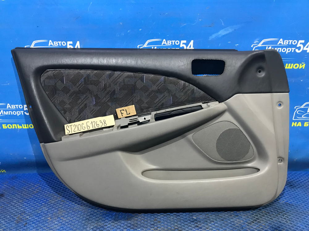 Обшивка двери TOYOTA CALDINA 1997-2002